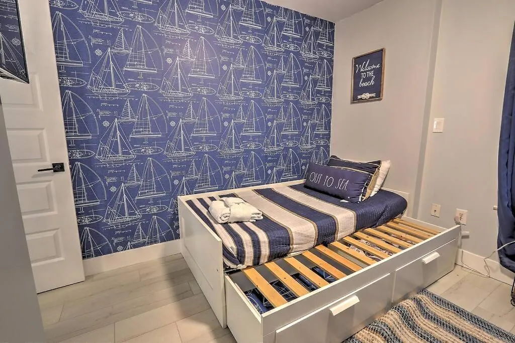 Apartment Stylish, Renovated Coastal Haven On Hilton Head! Hilton Head Island
