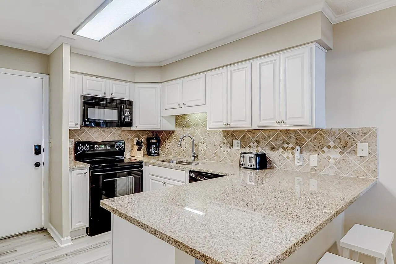 Fiddlers Cove 16d Apartment *