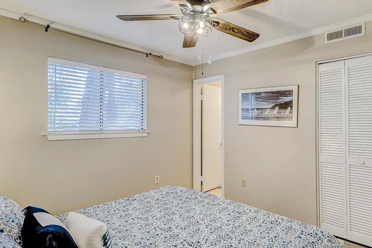 Fiddlers Cove 16d Apartment *
