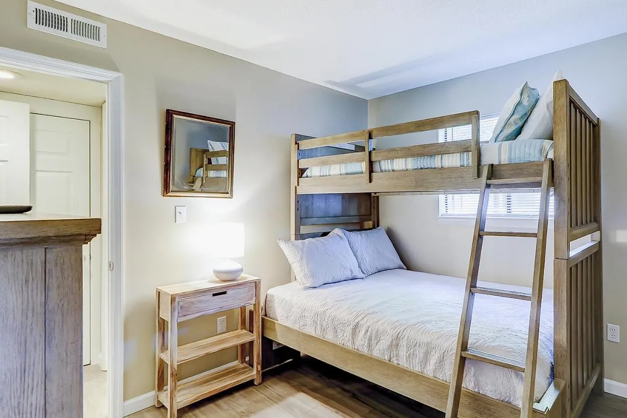 Apartment Fiddlers Cove 15f
