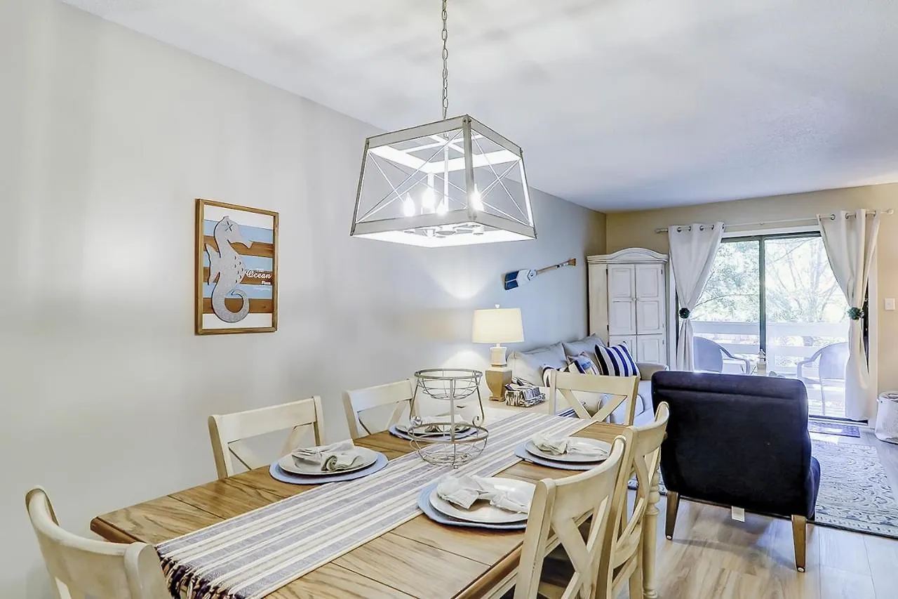 Apartment Fiddlers Cove 15f *