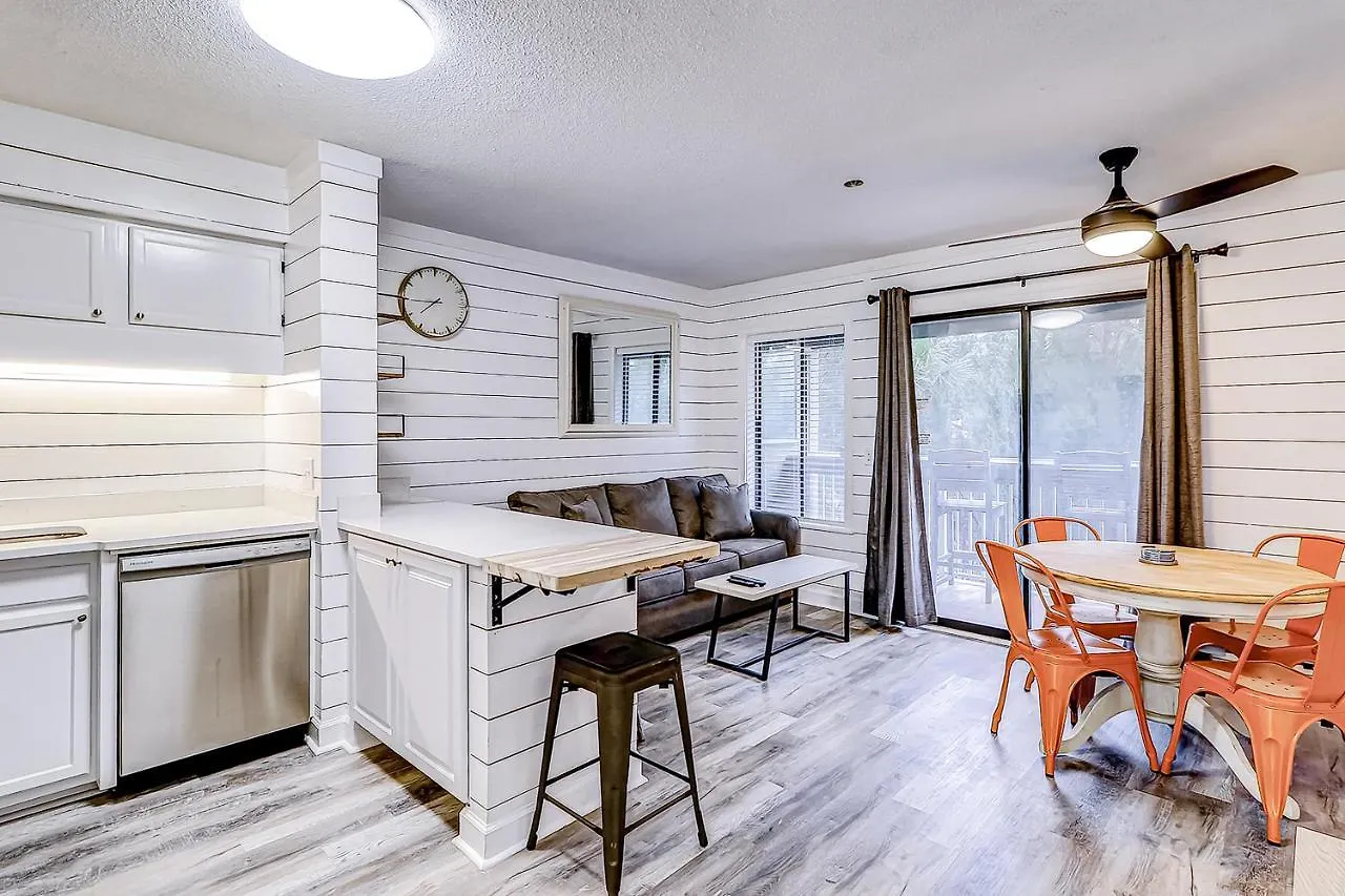 Apartment Carolina Club, Unit 126 *