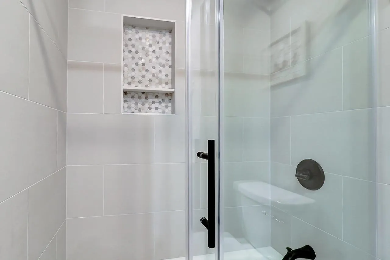 Apartment Shorewood 311