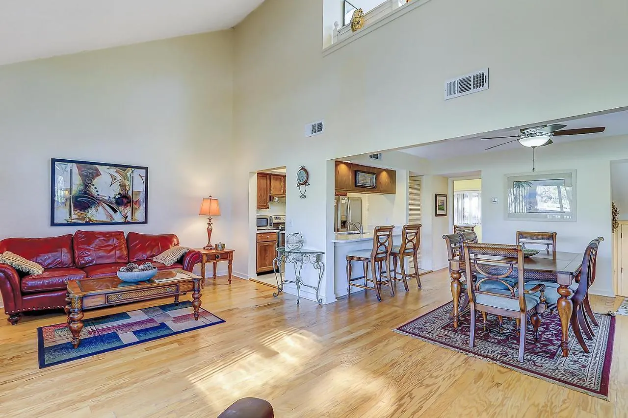 Turnberry Village 288 Apartment
