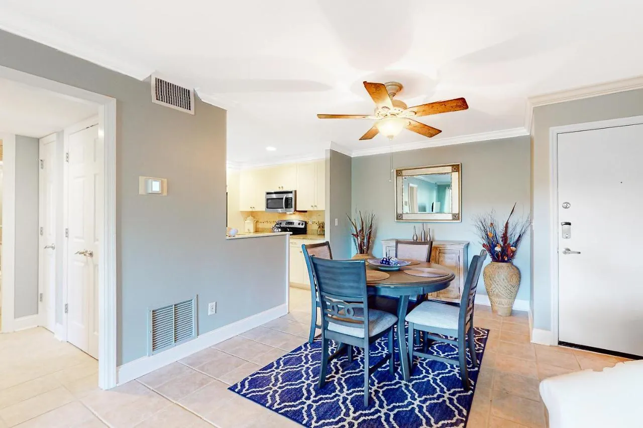 Cutter Court 923 Apartment *