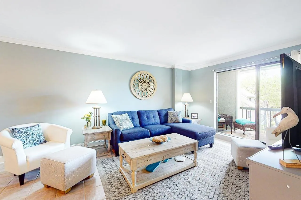 Cutter Court 923 Apartment *
