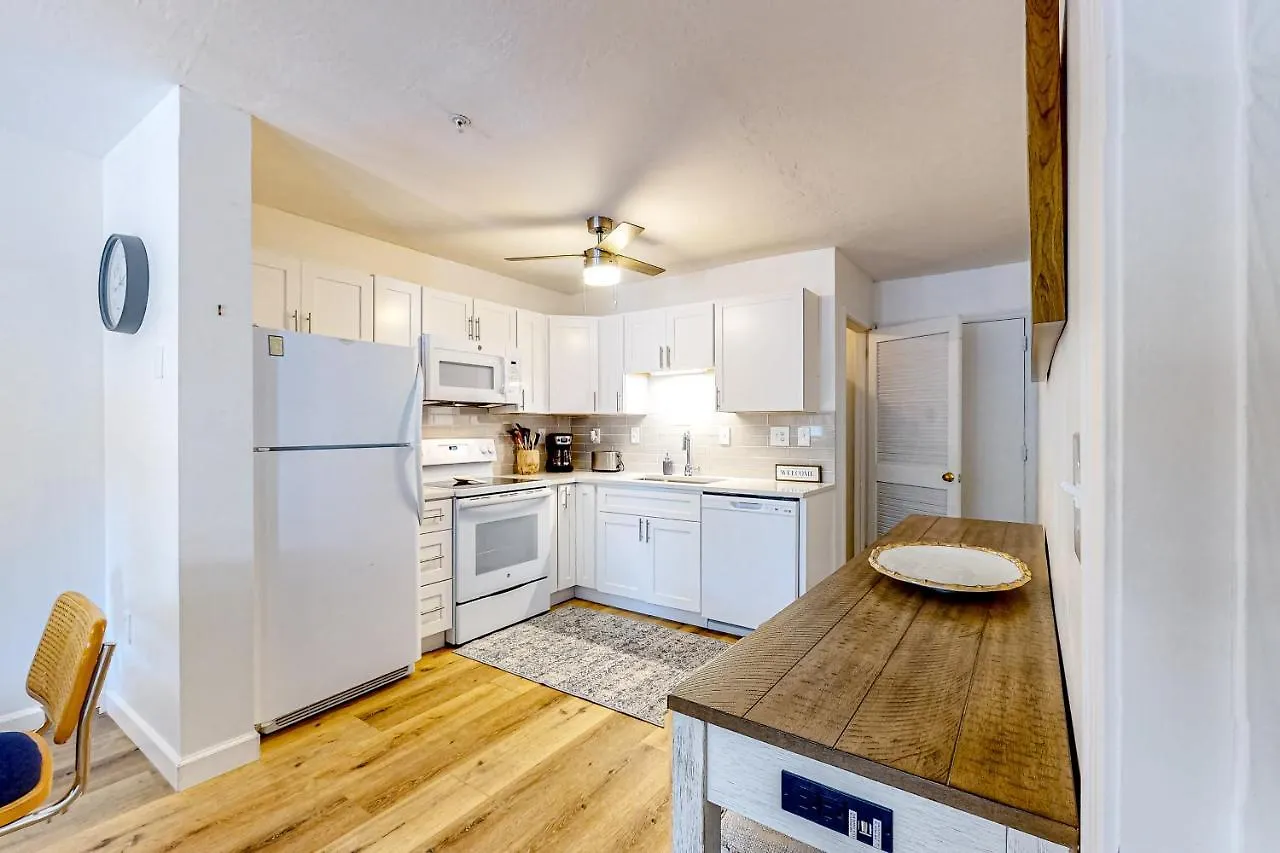 On Port Royal Sound 3322 Apartment