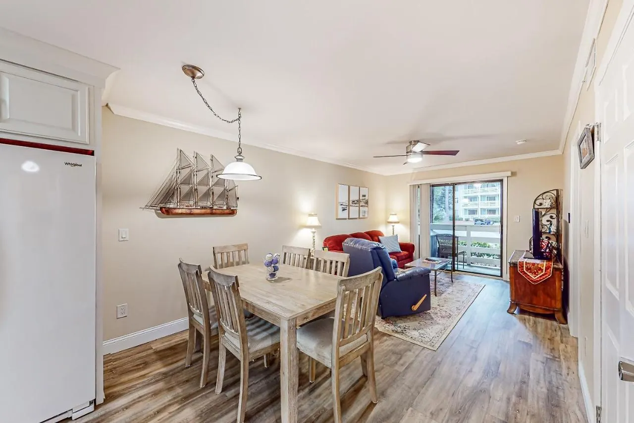 Fiddlers Cove 21c Apartment *