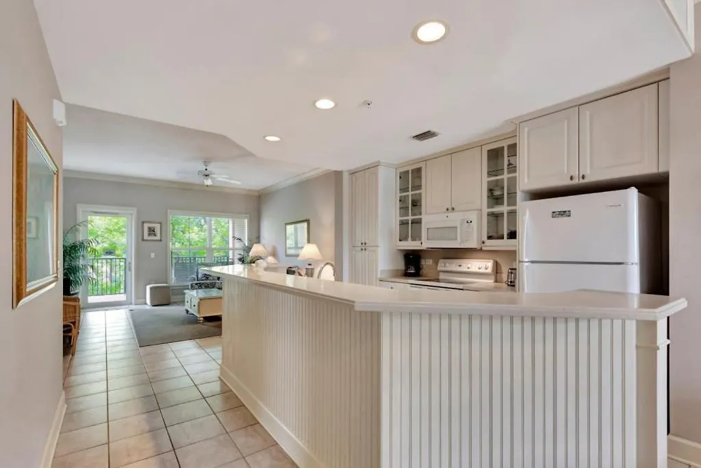 Shorenugh - Bright With Rooftop Pool Next To Coligny Plaza Hilton Head Island