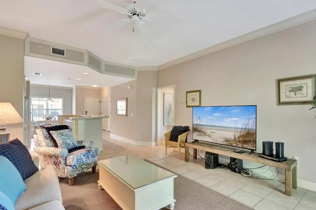 Shorenugh - Bright With Rooftop Pool Next To Coligny Plaza Apartment Hilton Head Island