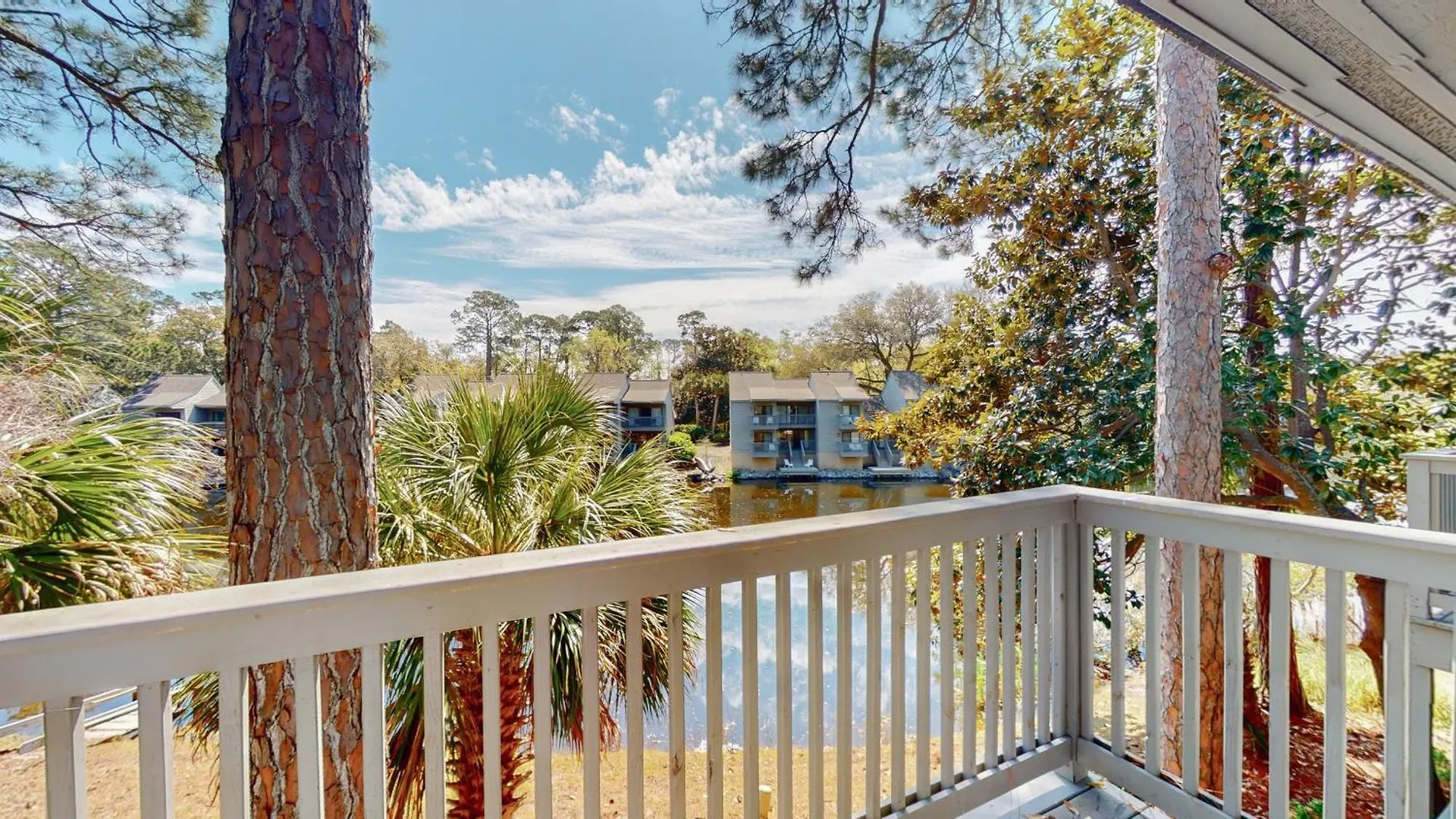 6 Hickory Cove *