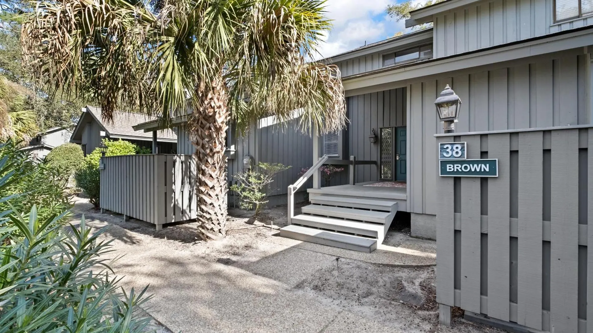 38 Hickory Cove *