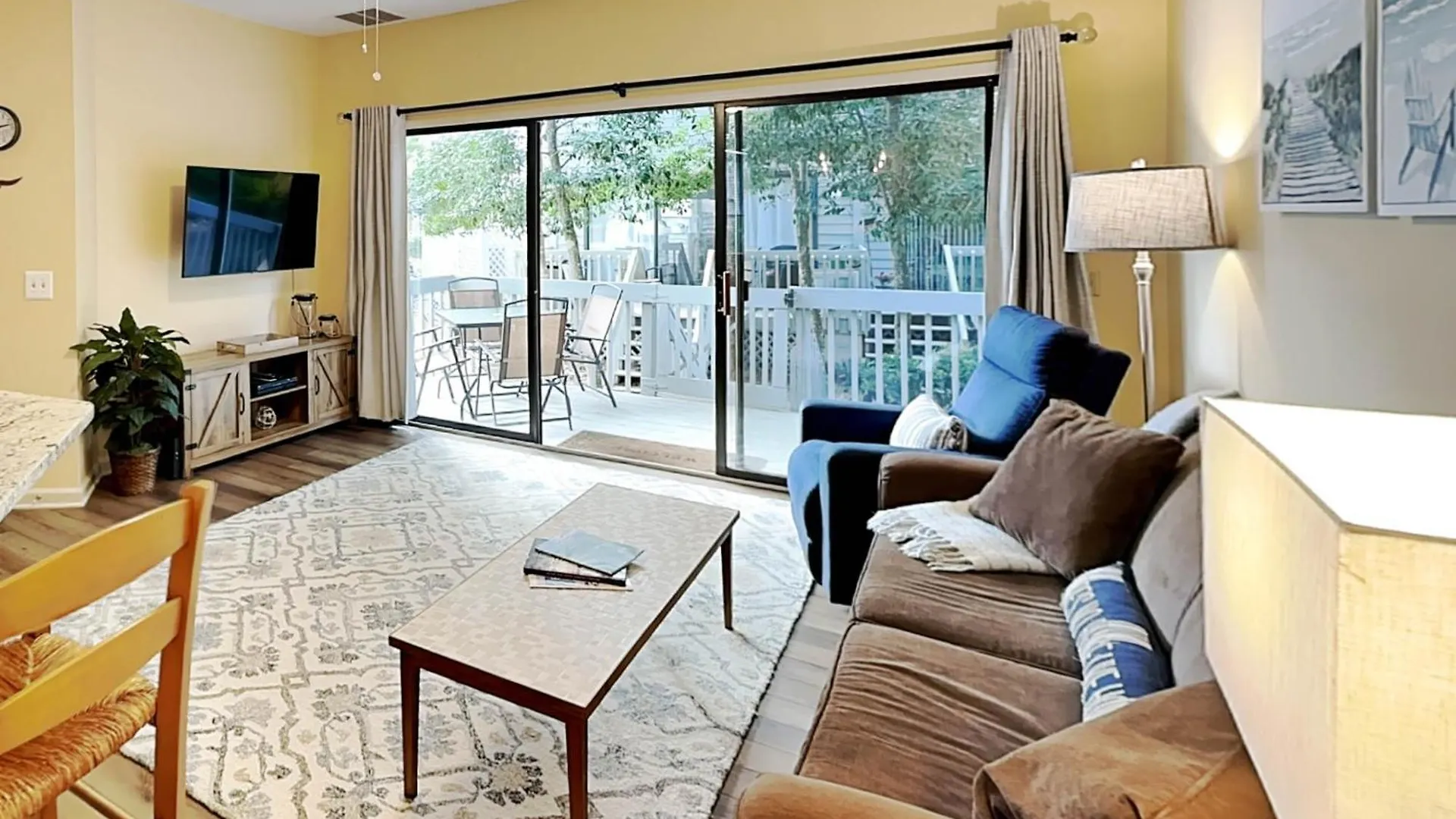 Ocean Breeze 53 Apartment