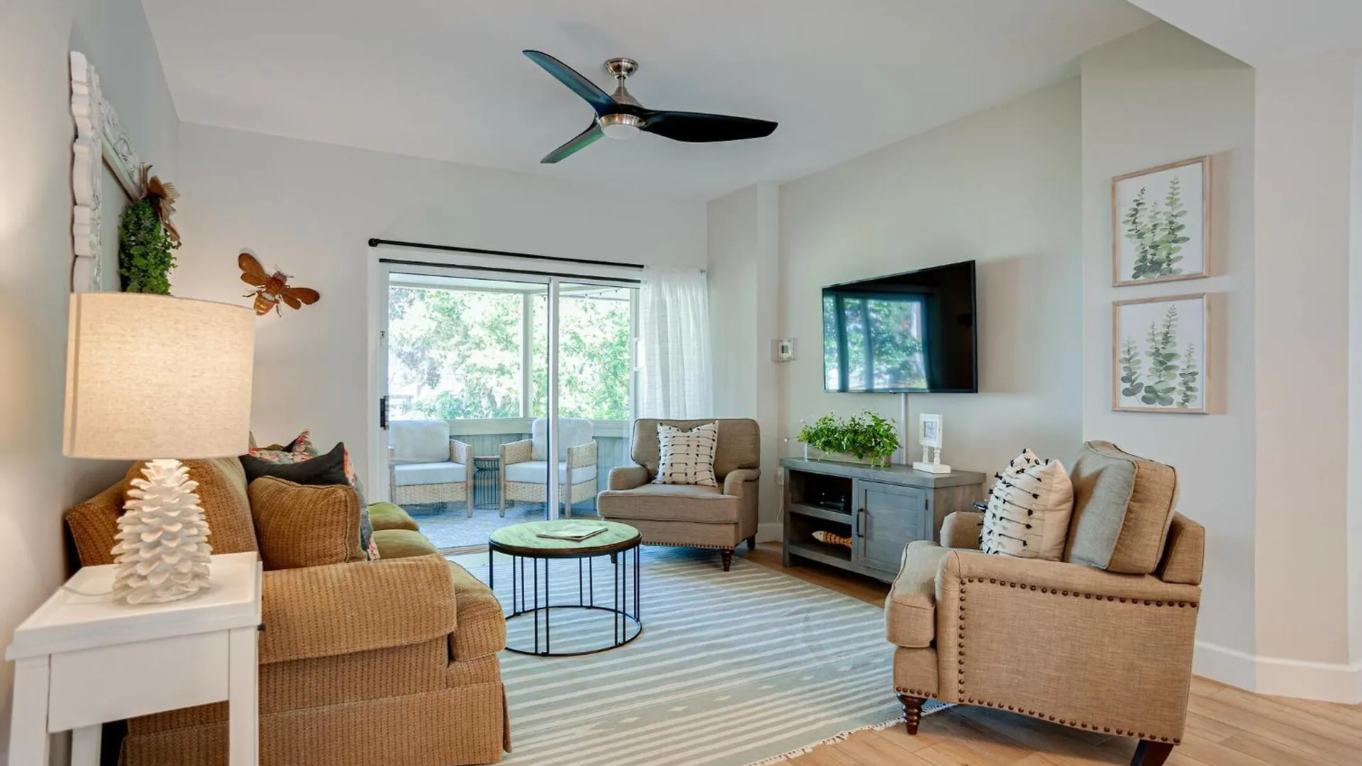1 Lark Street 4th Row Ocean Private Pool Pet Friendly Near The Ocean, Shops & Restaurants *