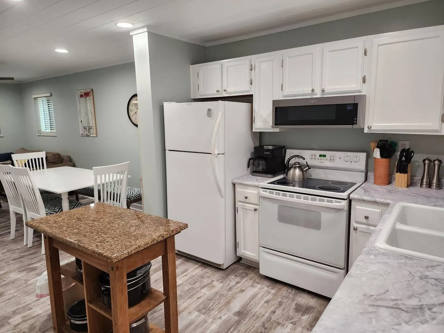 Tranquility By The 1st Fl Sleeps 6,king Bed Villa Hilton Head Island