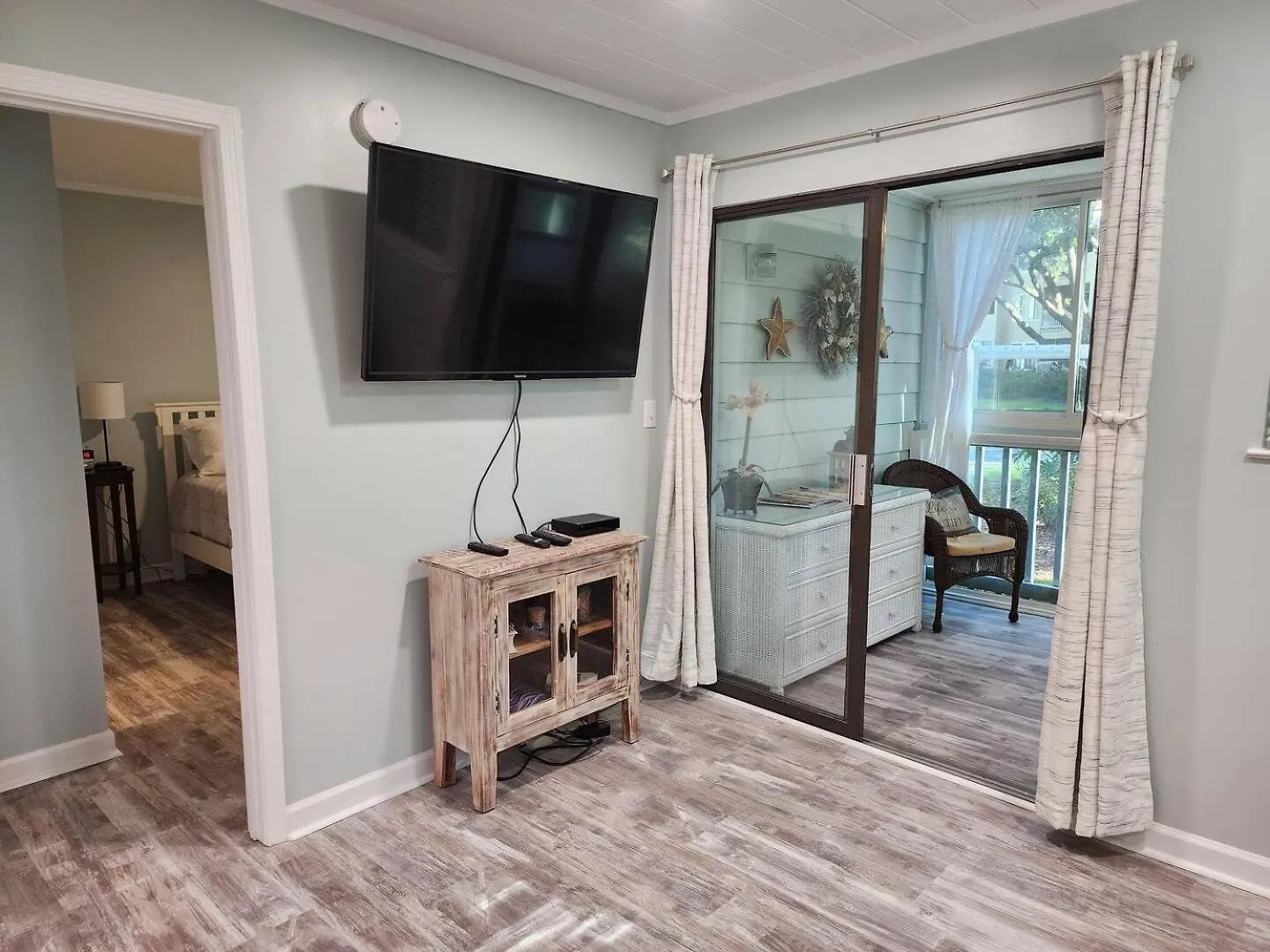 Tranquility By The 1st Fl Sleeps 6,king Bed *