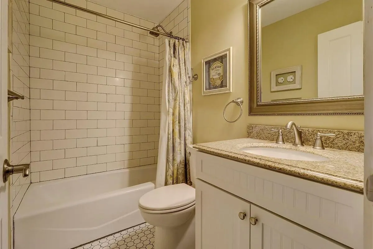 Fraser's Folly - Updated Harbour Town * Hilton Head Island