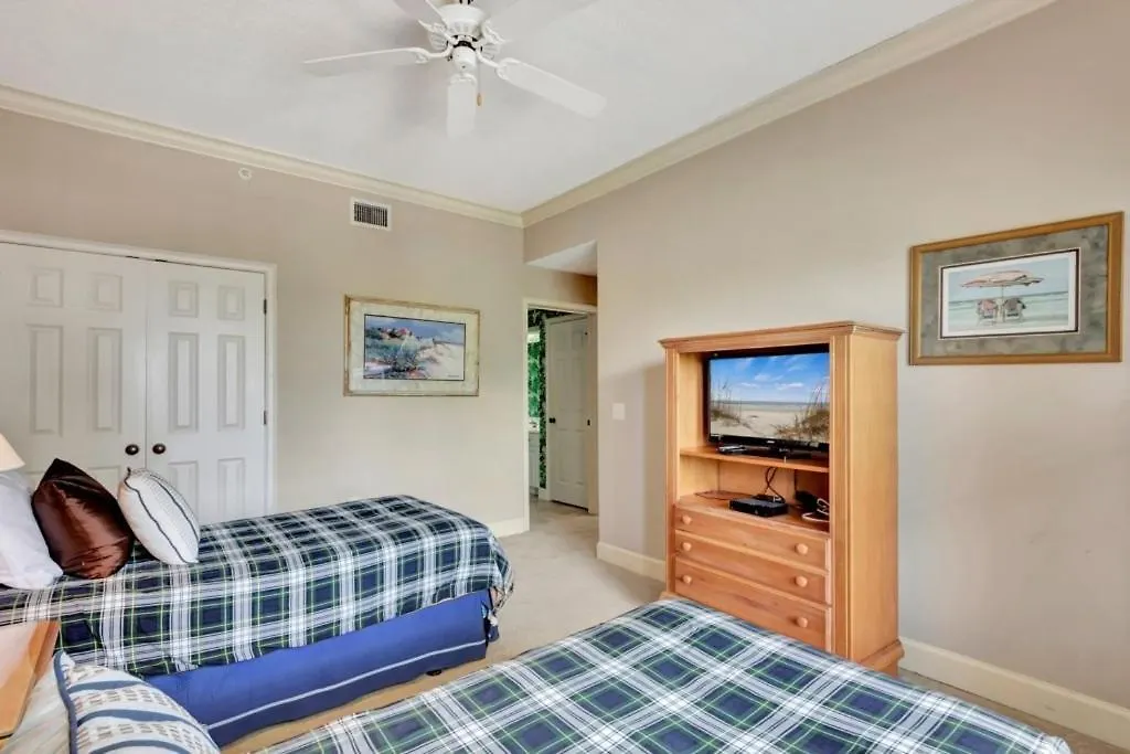 Shorenugh - Bright With Rooftop Pool Next To Coligny Plaza Apartment