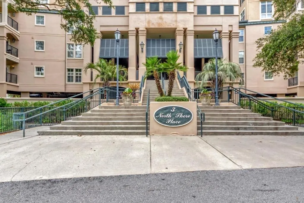 Shorenugh - Bright With Rooftop Pool Next To Coligny Plaza Apartment Hilton Head Island