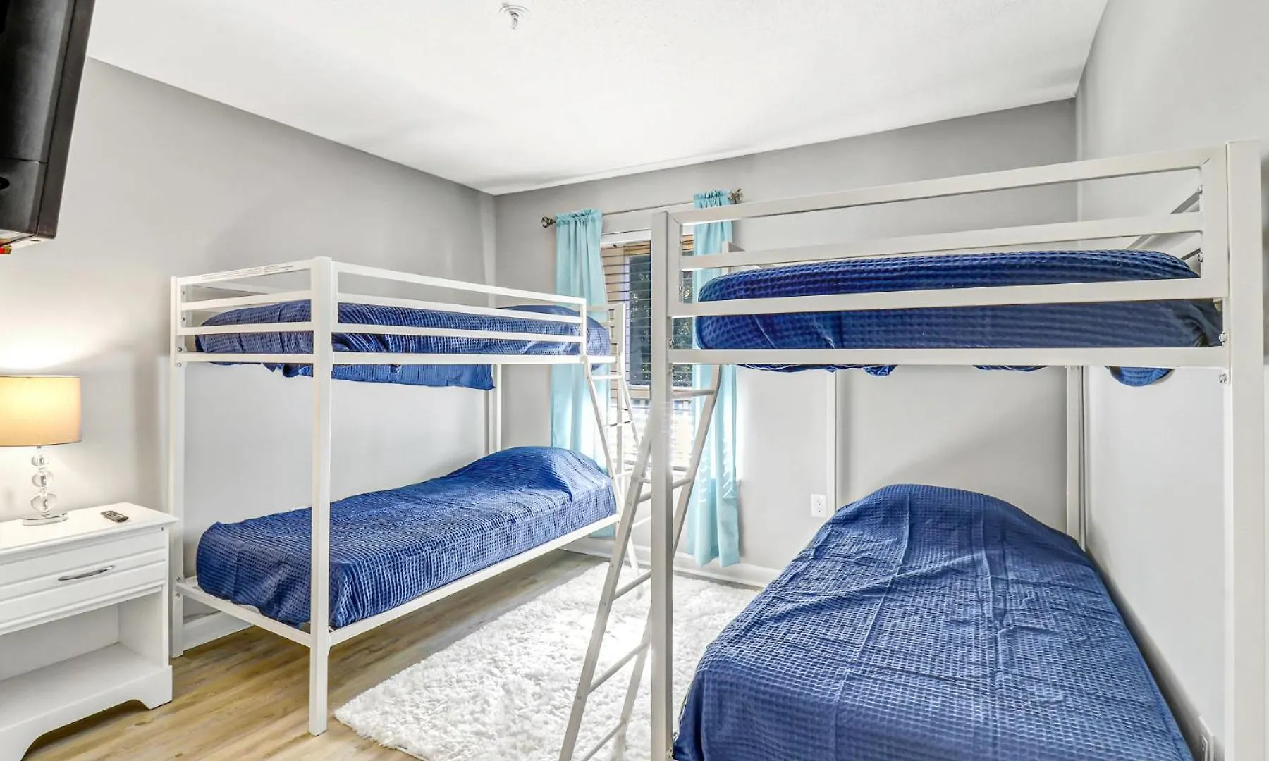 Aparthotel At Port Royal Sound 3237