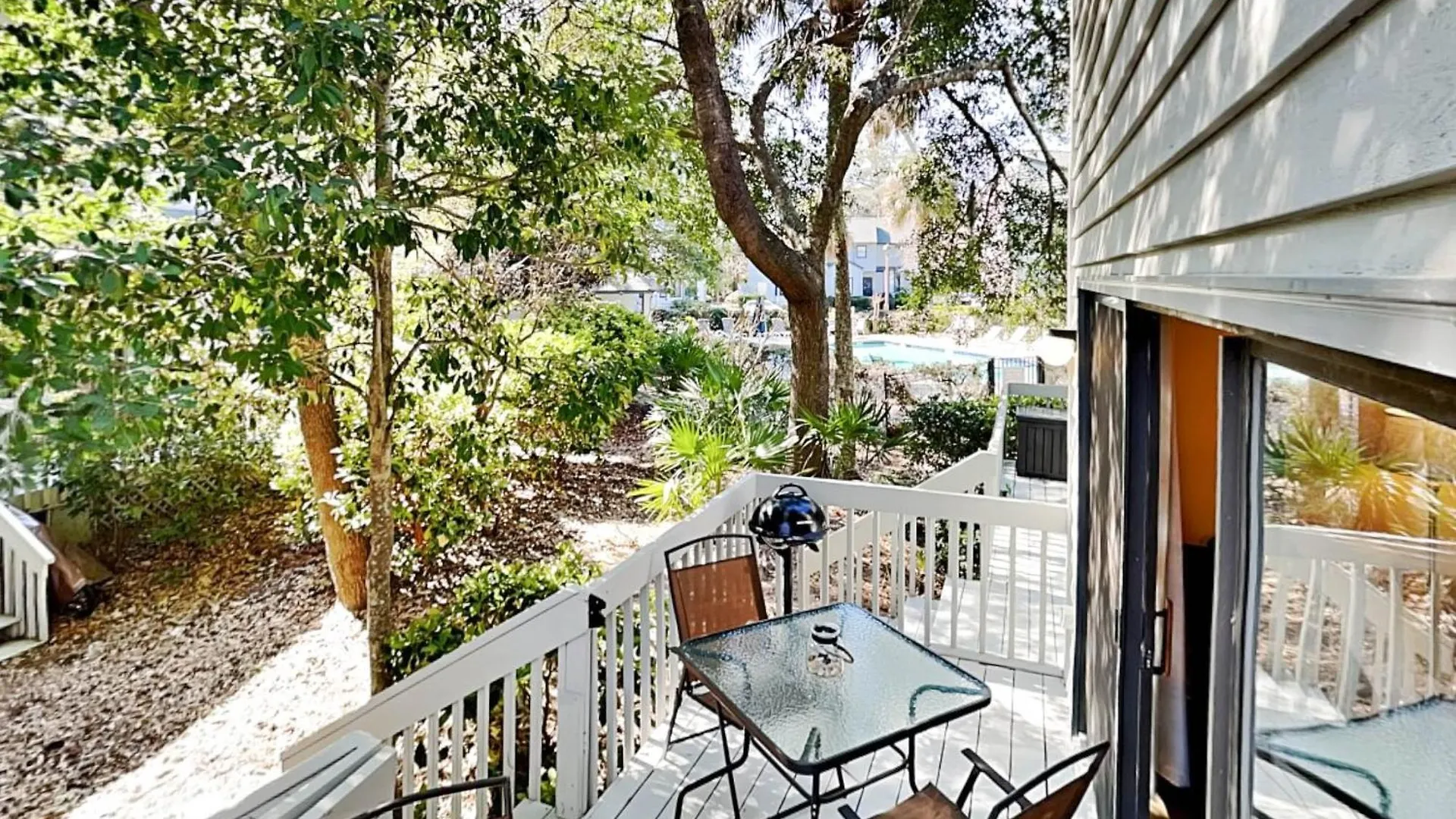 Apartment Ocean Breeze 53 *