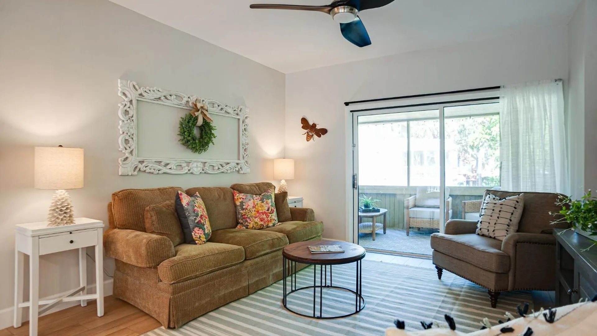 Holiday home 1 Lark Street 4th Row Ocean Private Pool Pet Friendly Near The Ocean, Shops & Restaurants *