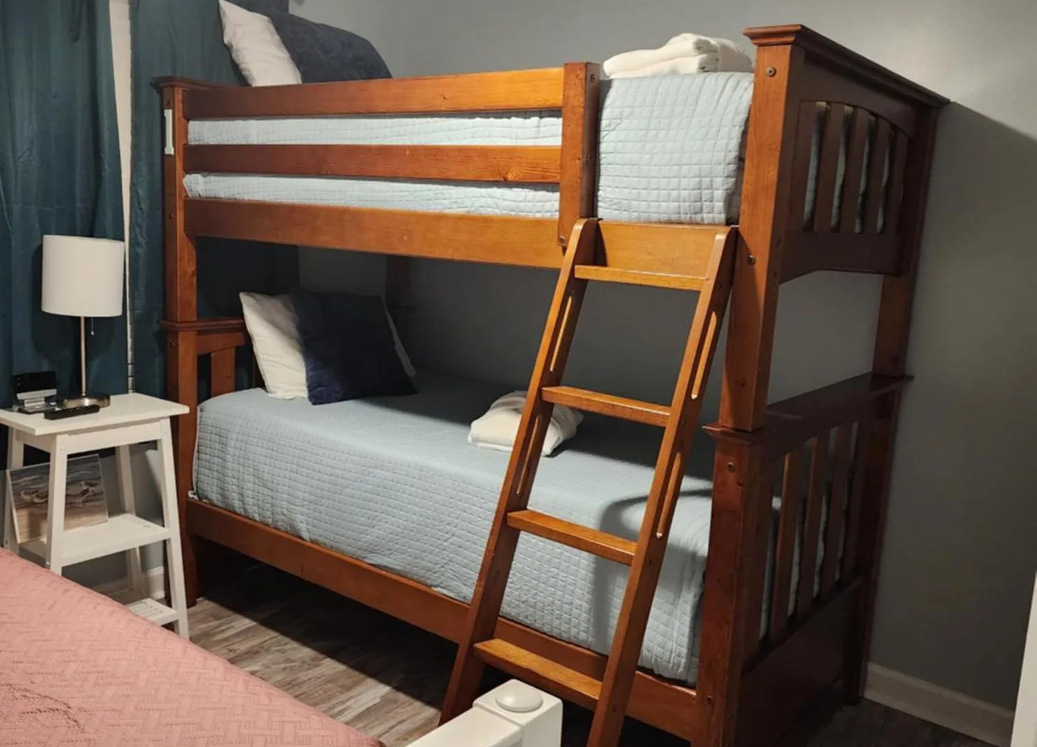 Tranquility By The 1st Fl Sleeps 6,king Bed Hilton Head Island
