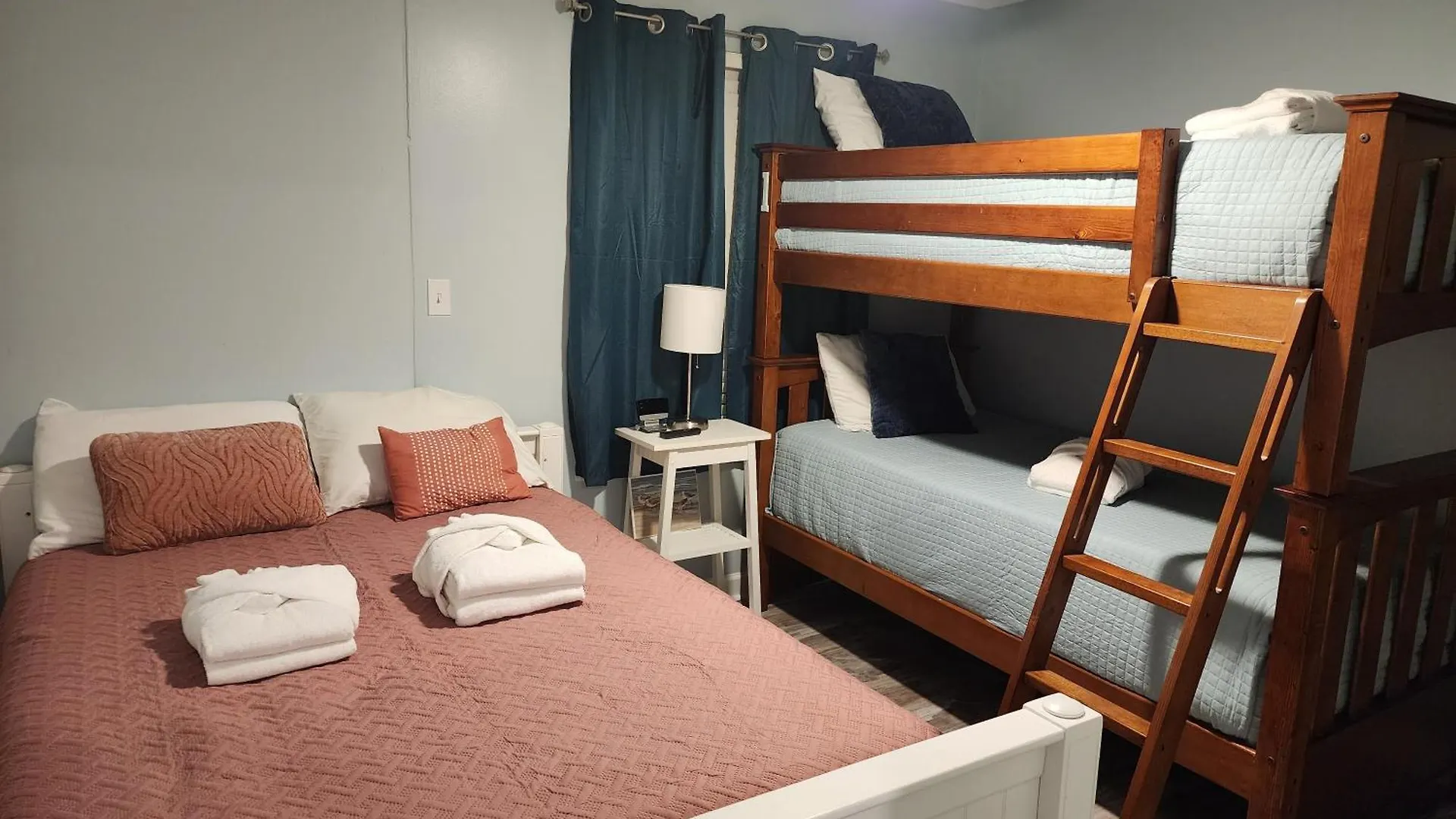 Tranquility By The 1st Fl Sleeps 6,king Bed Villa Hilton Head Island