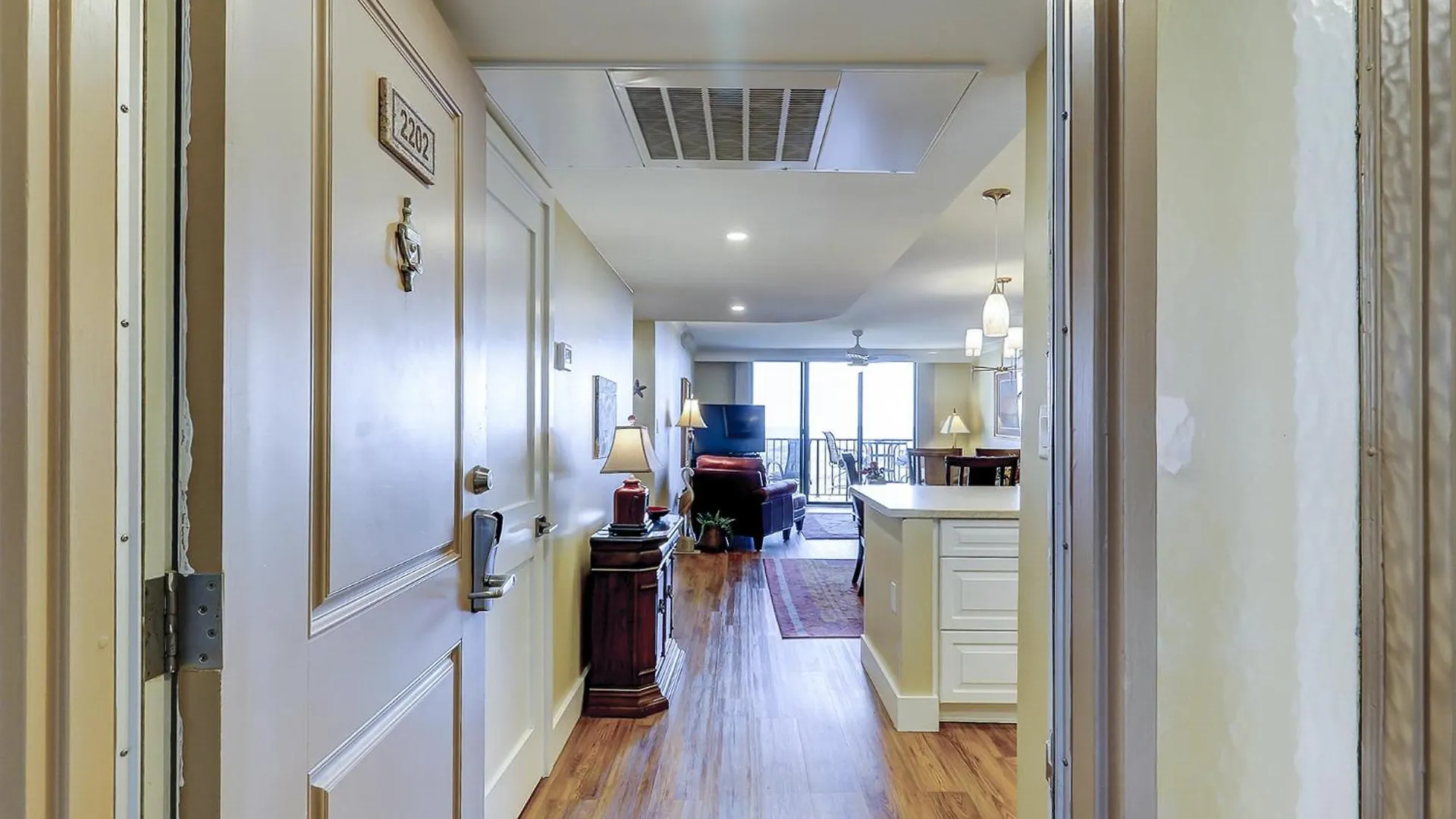Island Club 2202