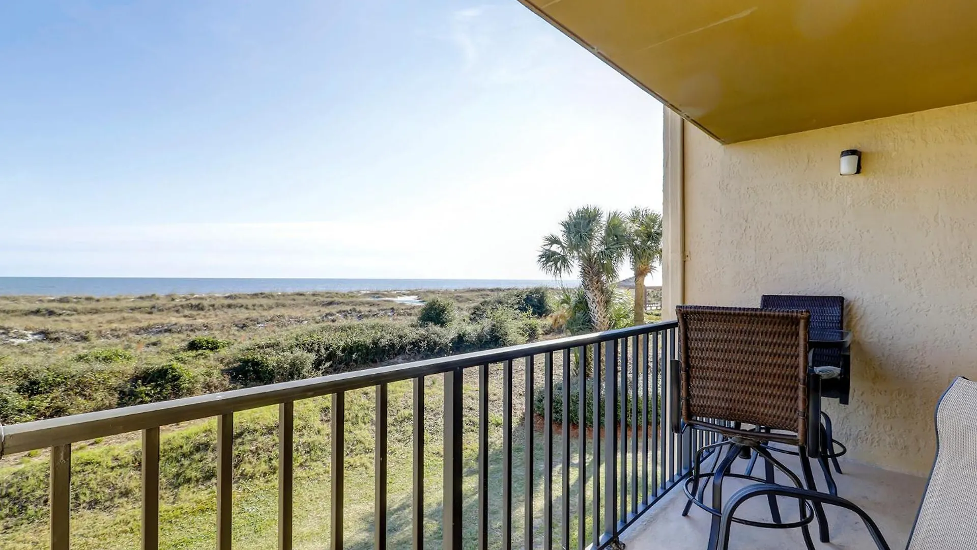 Island Club 2202