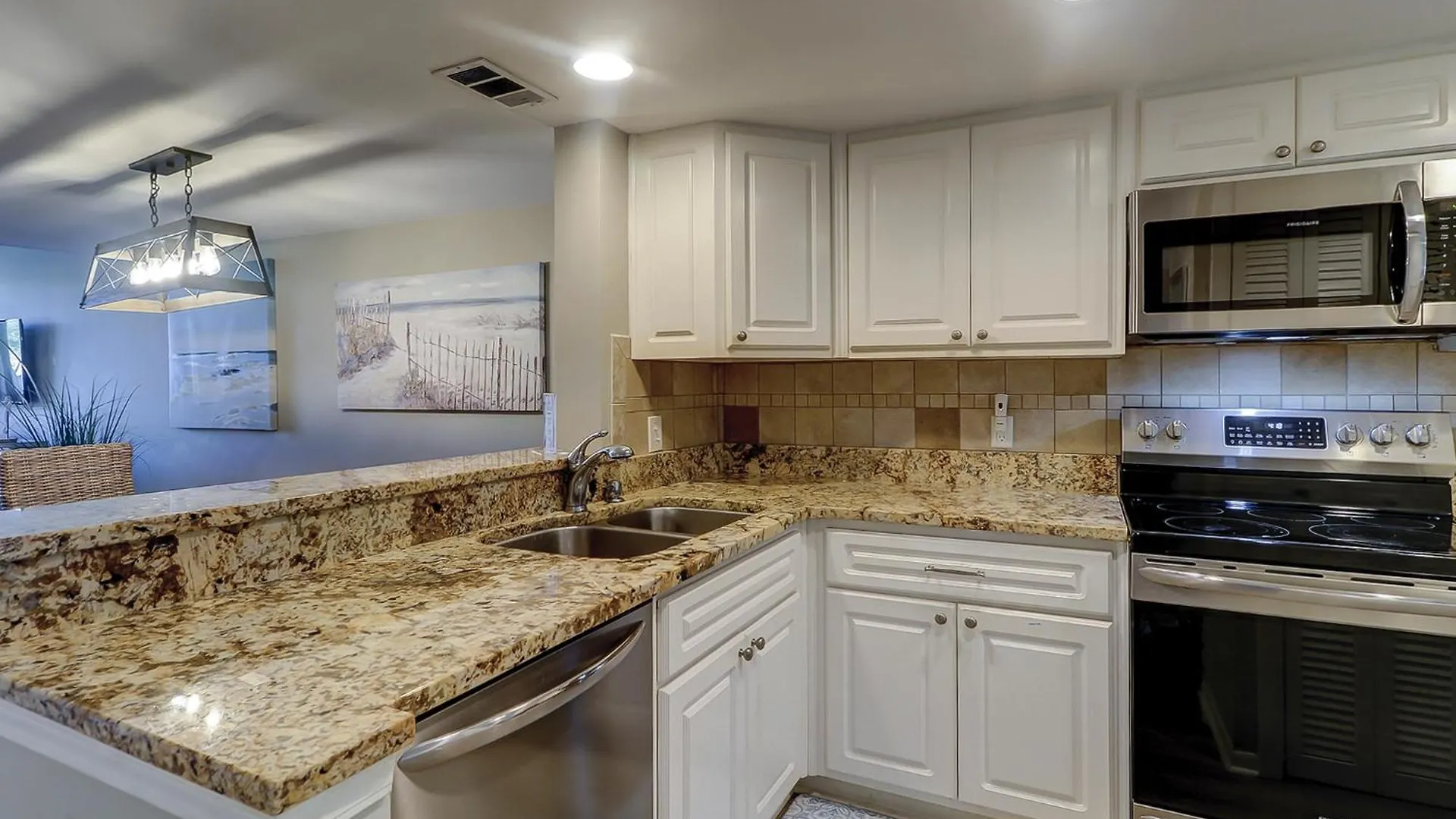 Villa Island Club 114