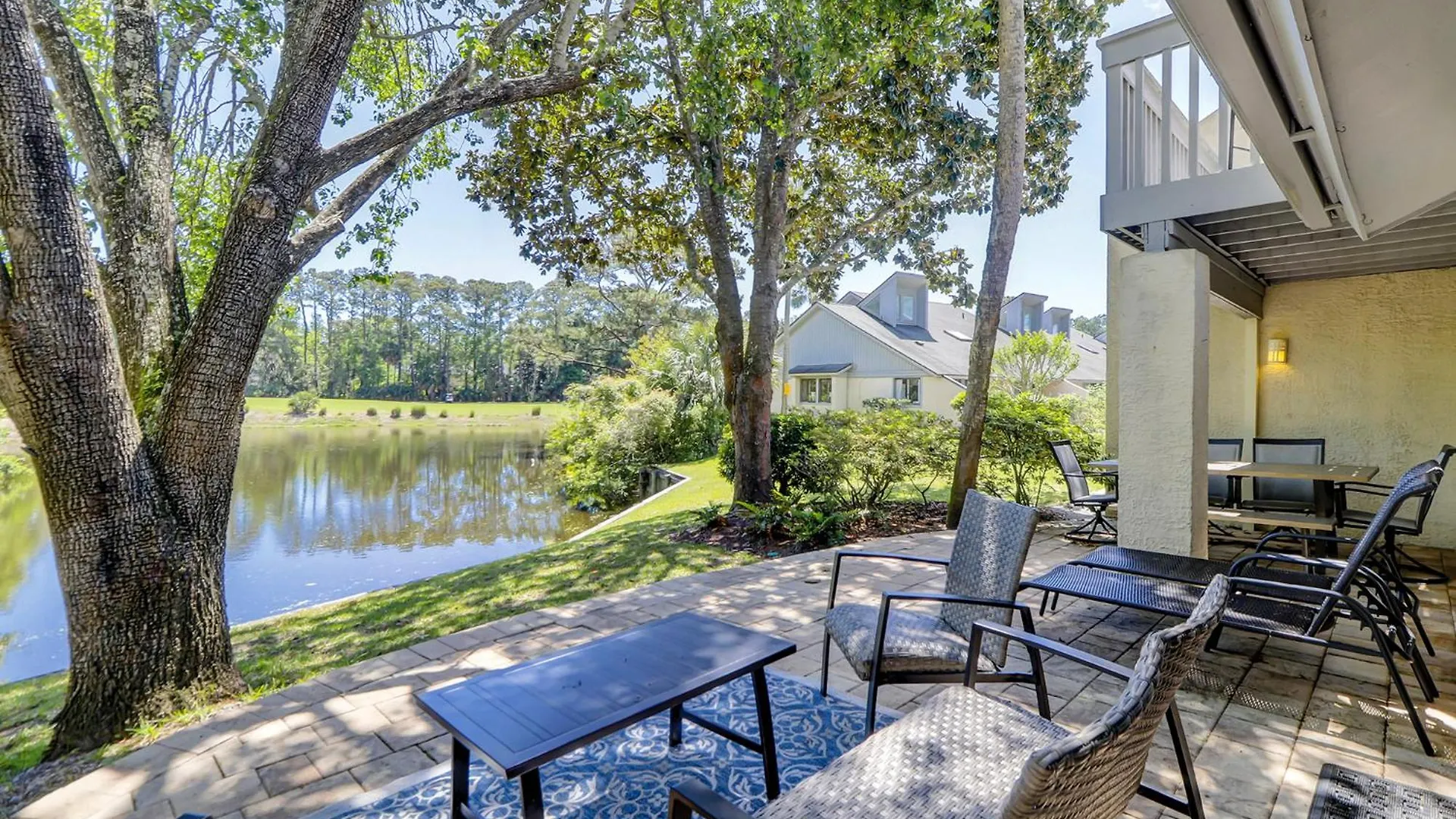 Townhouse Manor 3 *