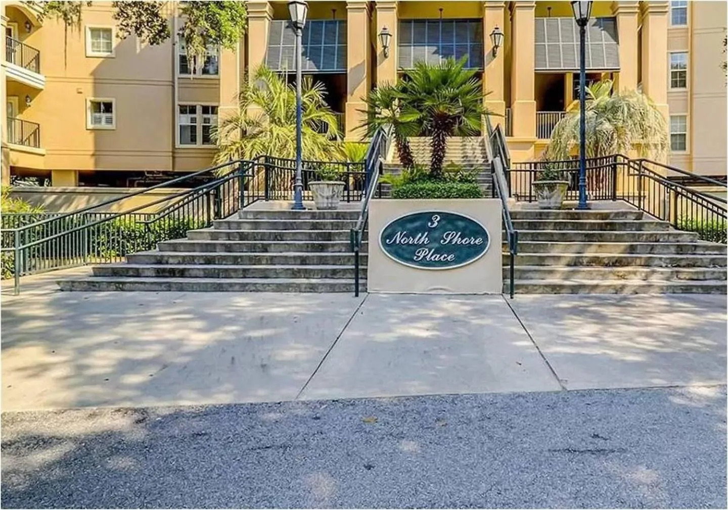 Coligny Beach, Pools, & Shops- Few Steps Away * Hilton Head Island