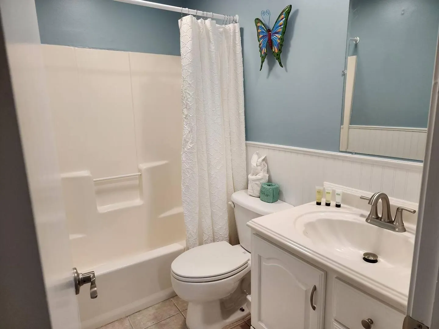 Tranquility By The 1st Fl Sleeps 6,king Bed * Hilton Head Island
