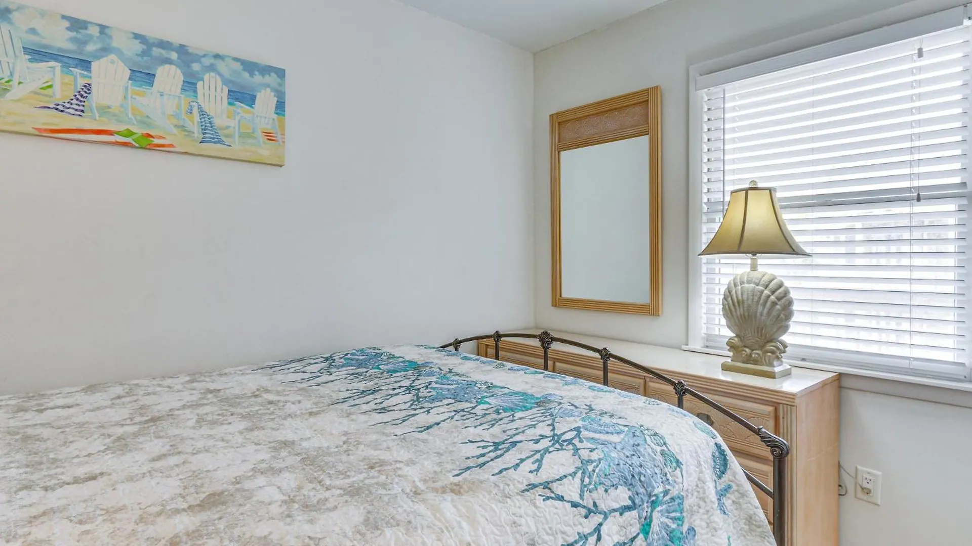 With Coligny Access! Apartment *