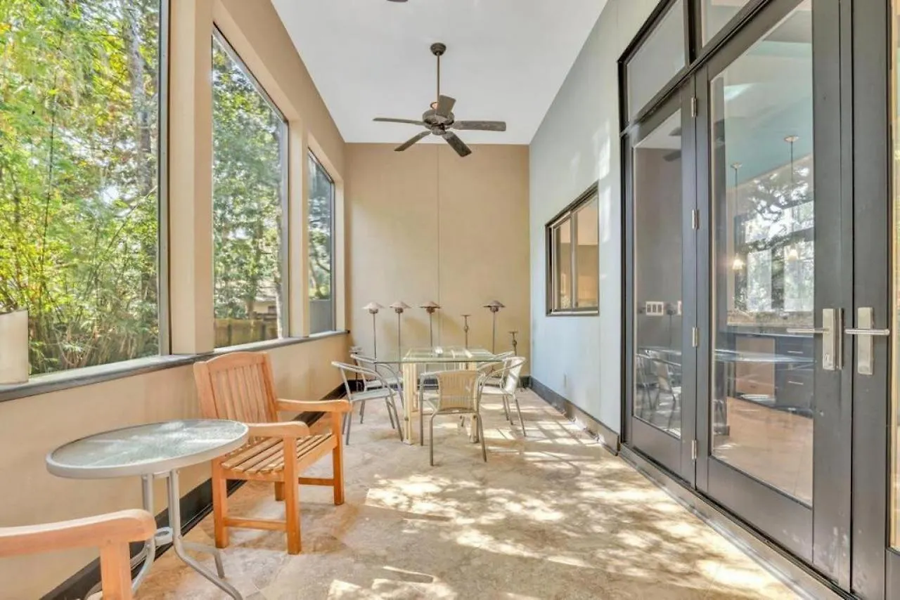 17 Firethorn Holiday home *