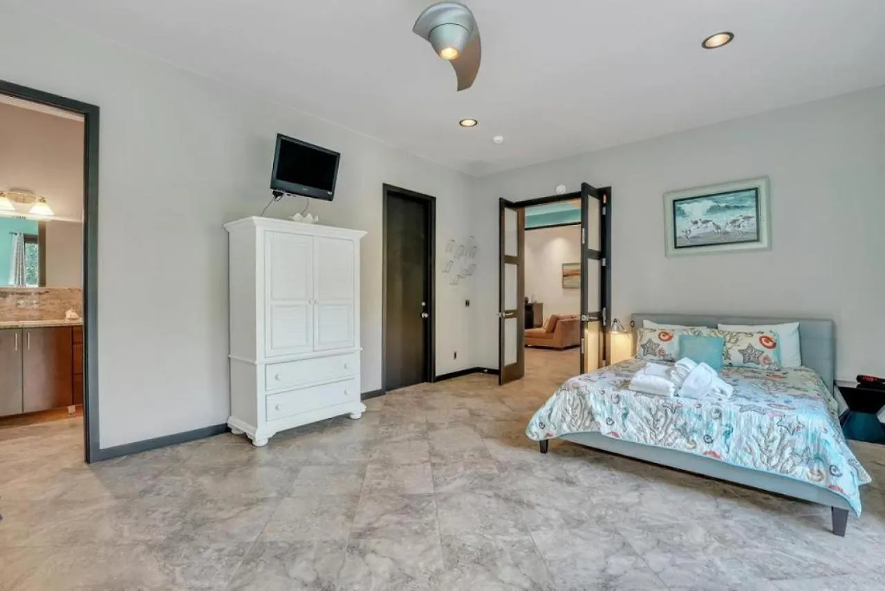 Holiday home 17 Firethorn *