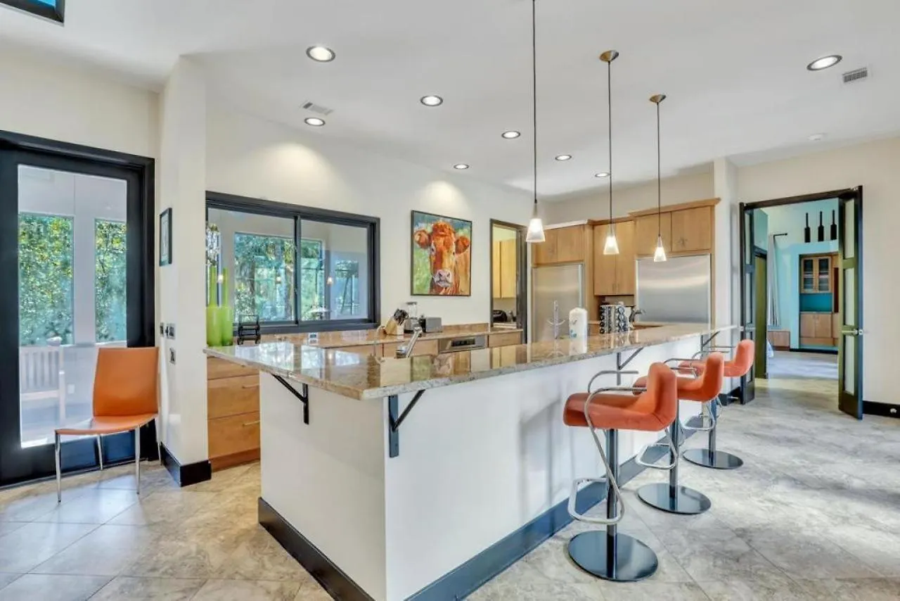 17 Firethorn * Hilton Head Island