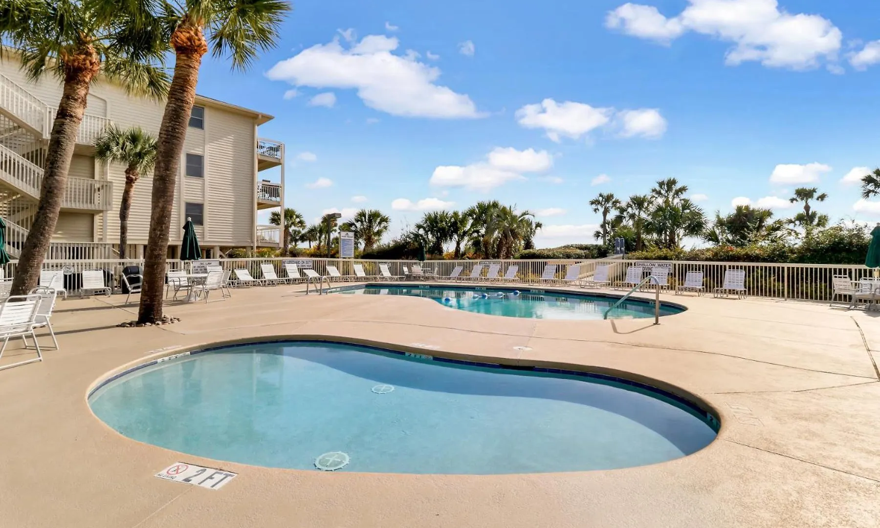The Breakers #220 Condo, Beautiful Ocean View At Coligny Beach, 4 N Forest Drive Hilton Head, Walk To Shops Restaurants, Renovated Jan 2024, Vacation Hhi Llc *