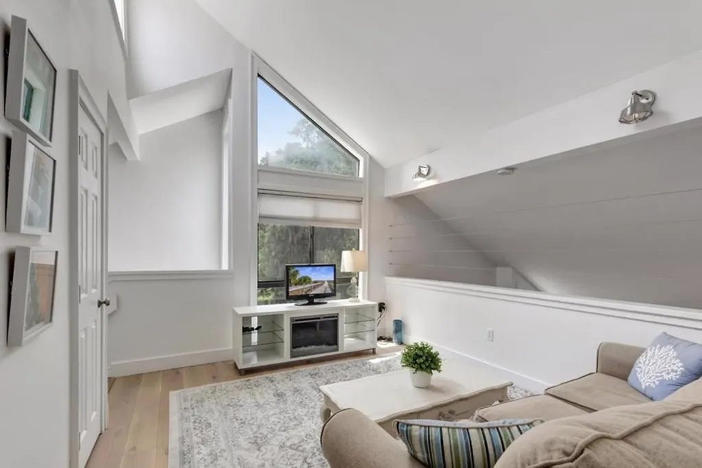 Turtles And Tails Pd Turnberry Village Apartment *