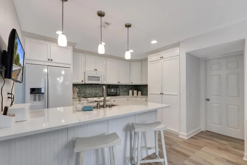 Turtles And Tails Pd Turnberry Village Apartment