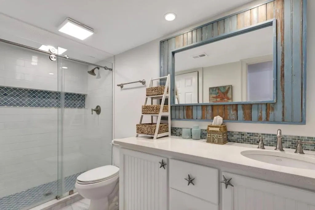 Turtles And Tails Pd Turnberry Village *