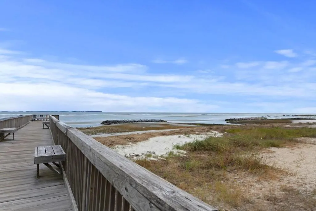 Finn's Island Retreat The #3132