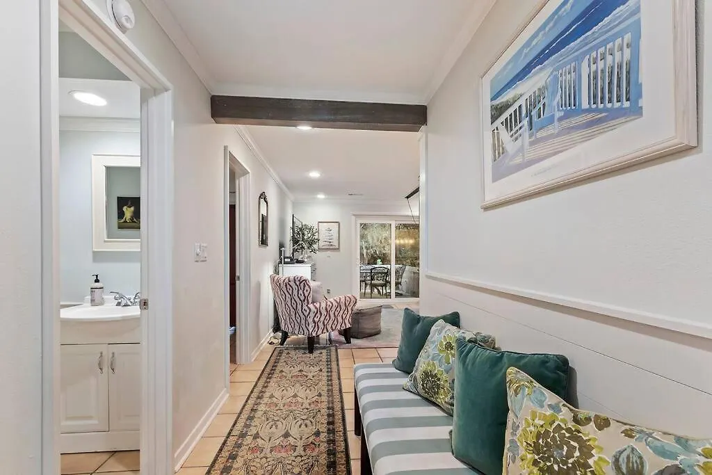 Updated Luxury Pd Villa: Golf View, Steps To Pool/beach/pickleball! Apartment