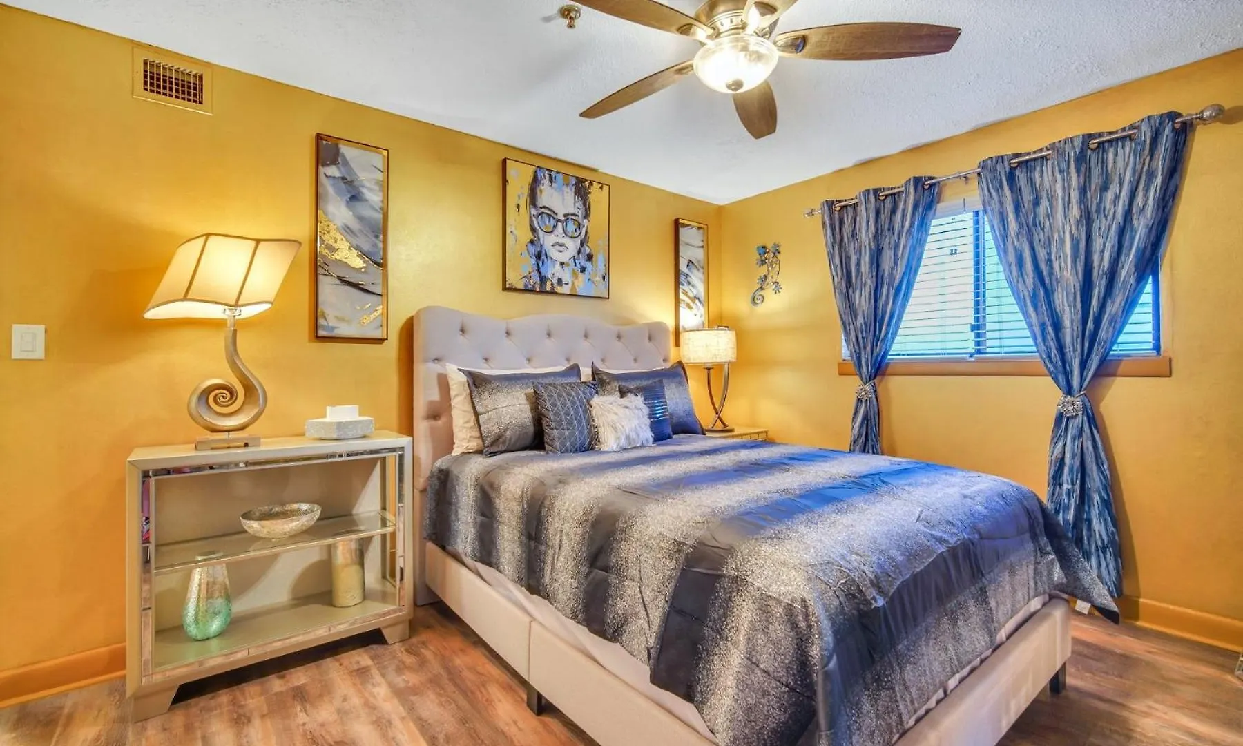 Welcome To Your Beachside Escape! *