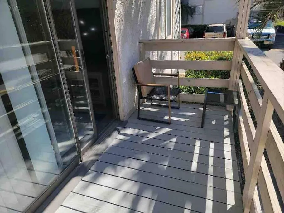 Apartment 2022 Renovated 2-bdrm Cozy, Lovely W/parking! Hilton Head Island