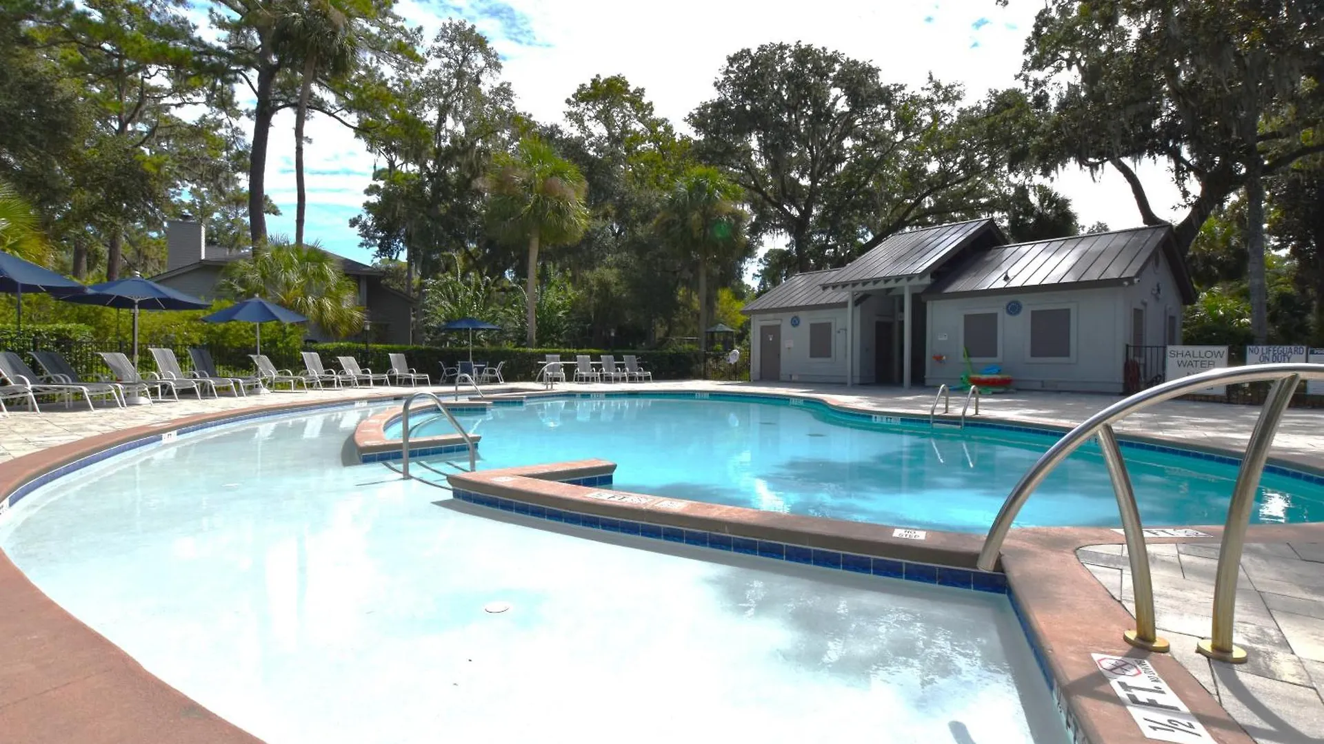 Villa 2 Bedrooms At Brigantine Quarters Unit 230 Hilton Head Island