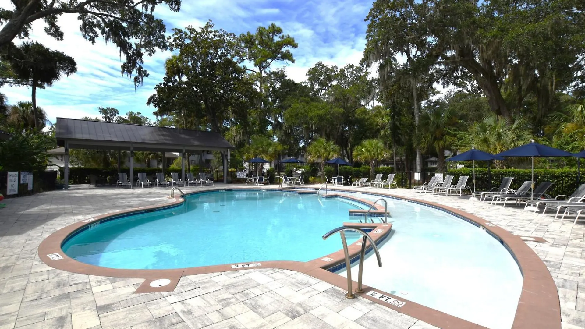 2 Bedrooms At Brigantine Quarters Unit 230 Hilton Head Island