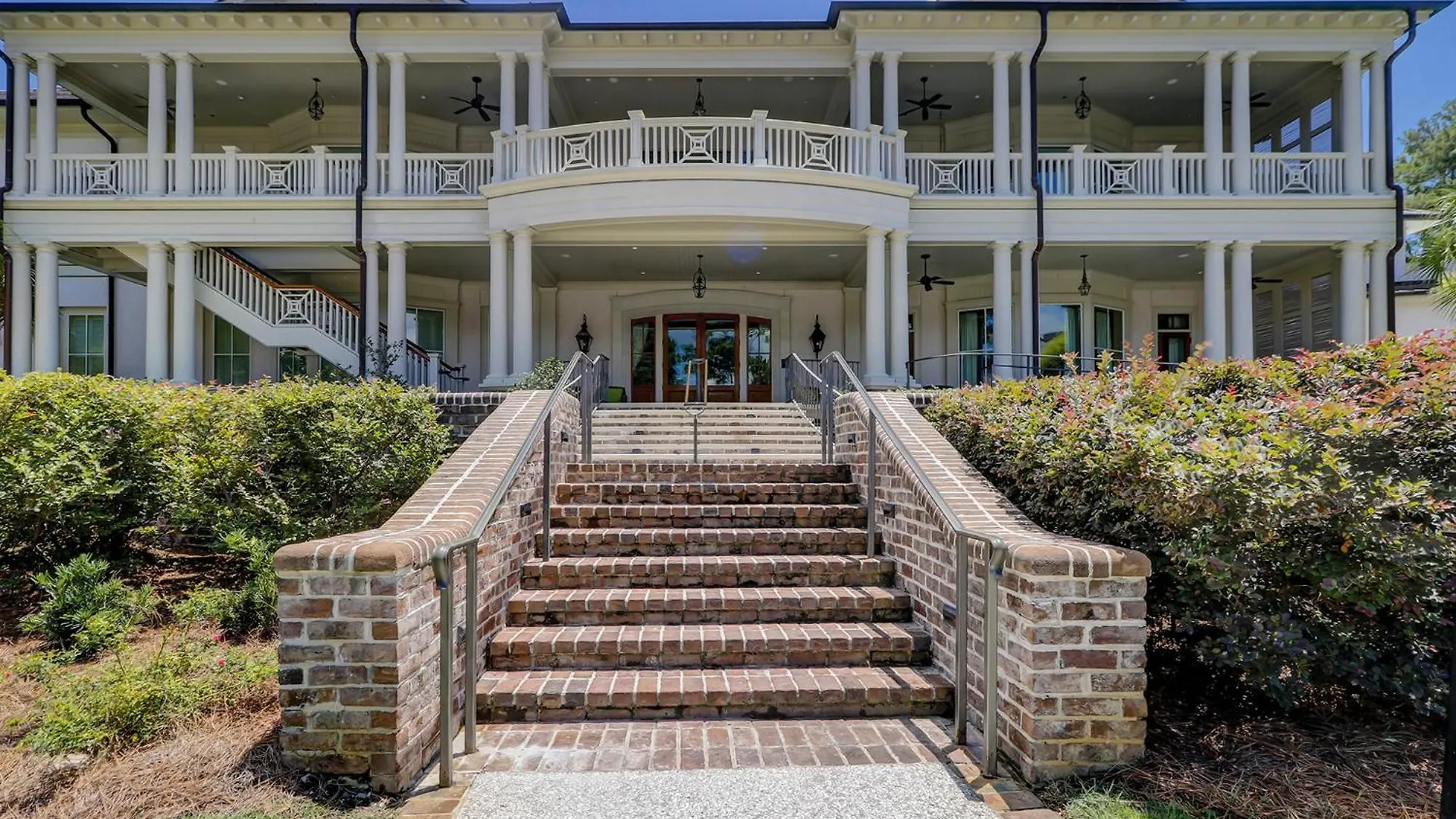 935 Cutter Court Harbourtown Sea Pines *