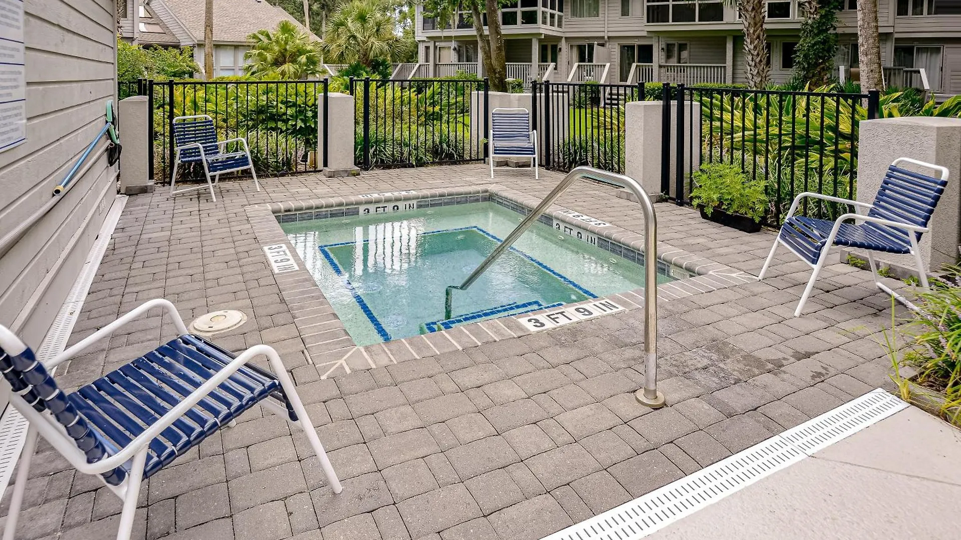 Windward Village 109 *